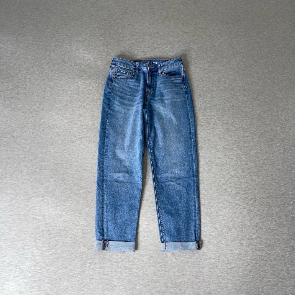 American Eagle Women's Stretch Relaxed Straight Leg Mom Jeans - Size 4R